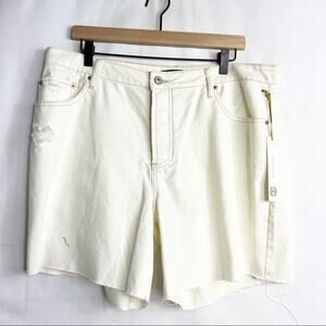 HOUSE OF HARLOW High Rise Mom Bermuda Shorts NWT in Size 33